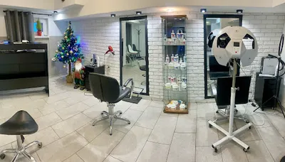 Salon Fryzjerski Damsko-Męski Rafał Bury